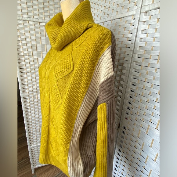 NWT Hem & Thread Turtle Neck Colorblock Cable Knit Jacquard Sweater Mustard Khak - Picture 13 of 13